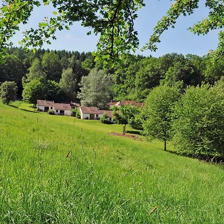 Holiday Vallee De Rabais.25 בית נופש וירטון